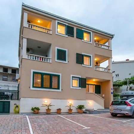 Apartment Lidija