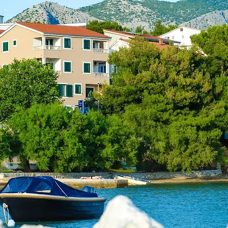 Apartment Lidija Omis