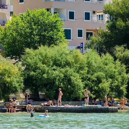 Apartment Lidija Omis