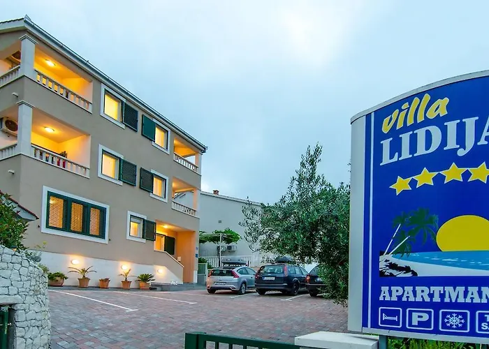 Lidija 아파트 오미스