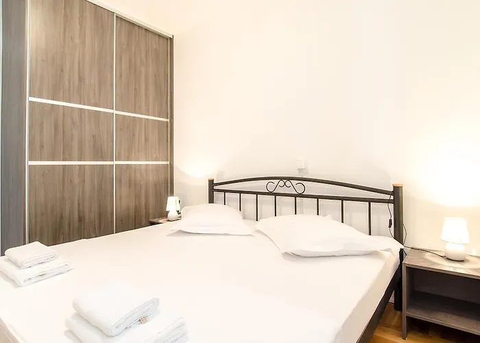 Lidija 아파트 오미스